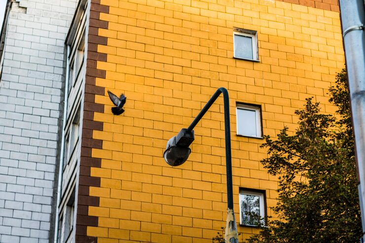 low-angle-view-building_1601142-1098